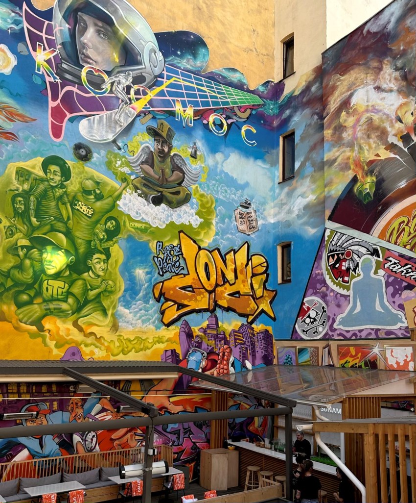 Азиатский бар Tsunami открыл летнюю граффити-террасу и запустил новые вау-коктейли!