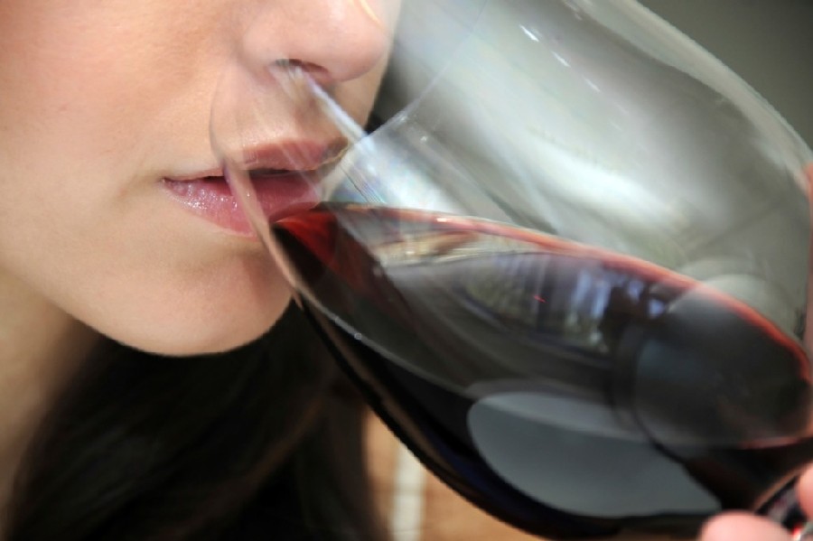 Как правильно дегустировать вино